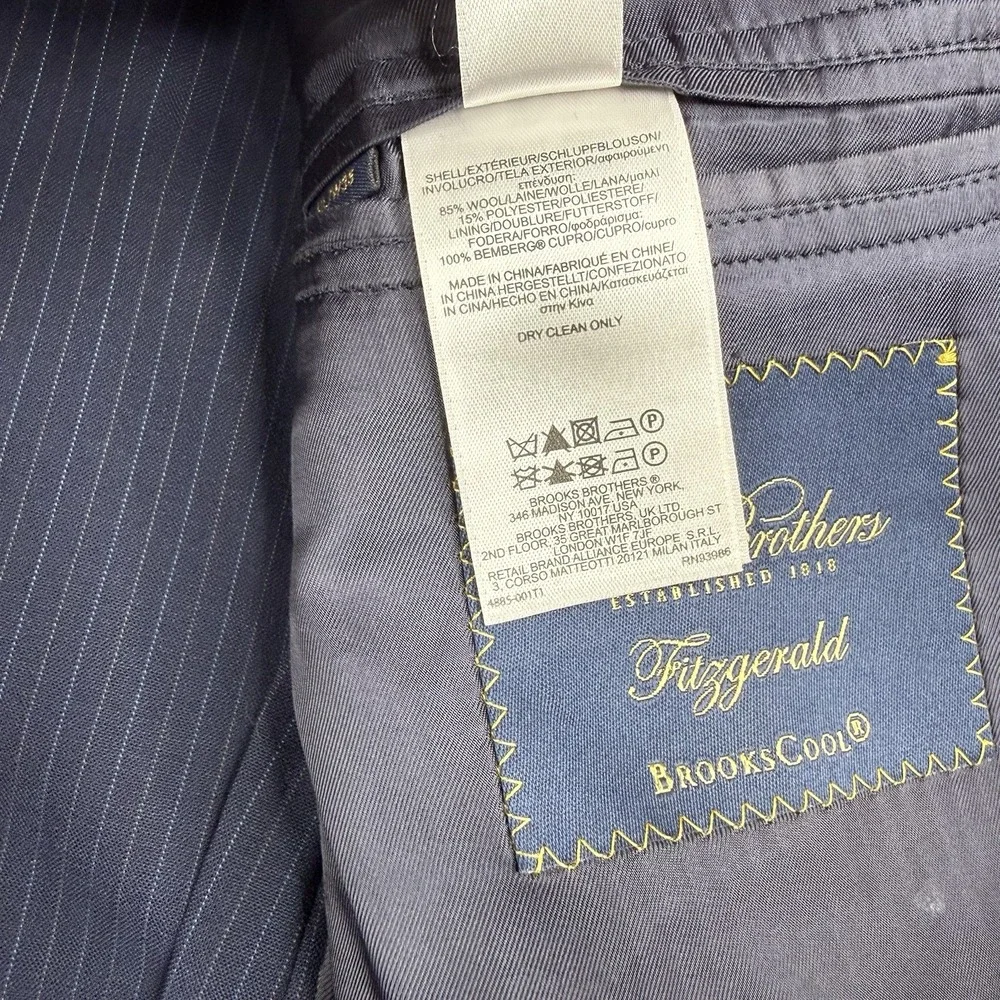Brooks Brothers Fitzgerald BrooksCool Wool Blazer Blue Striped Mens Size 41L